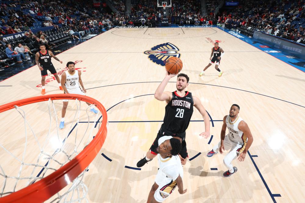 够在前腰或 够在前腰或