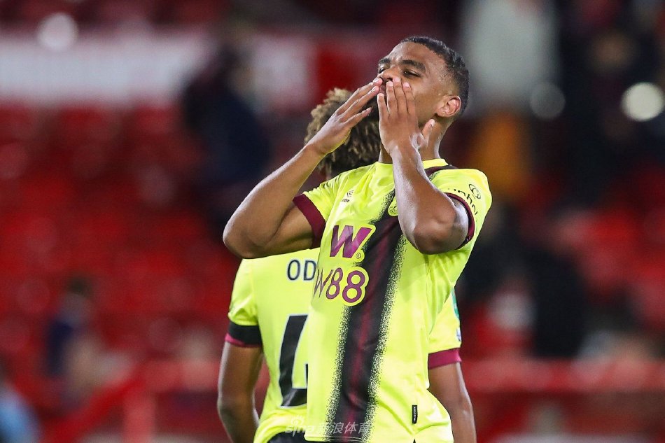 这样的比赛 这样的比赛